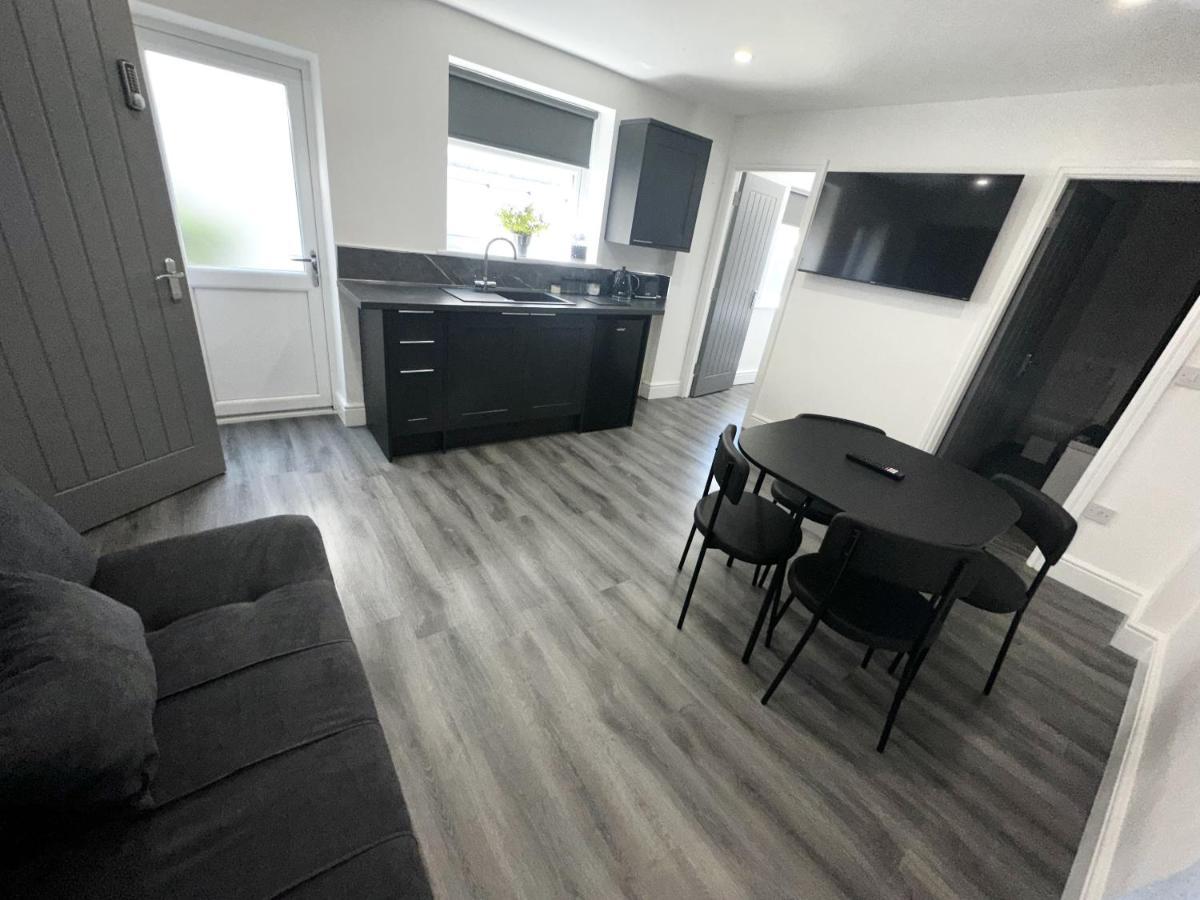 New Osborne Luxury Hottub And Jacuzzi Suites Blackpool Ruang foto