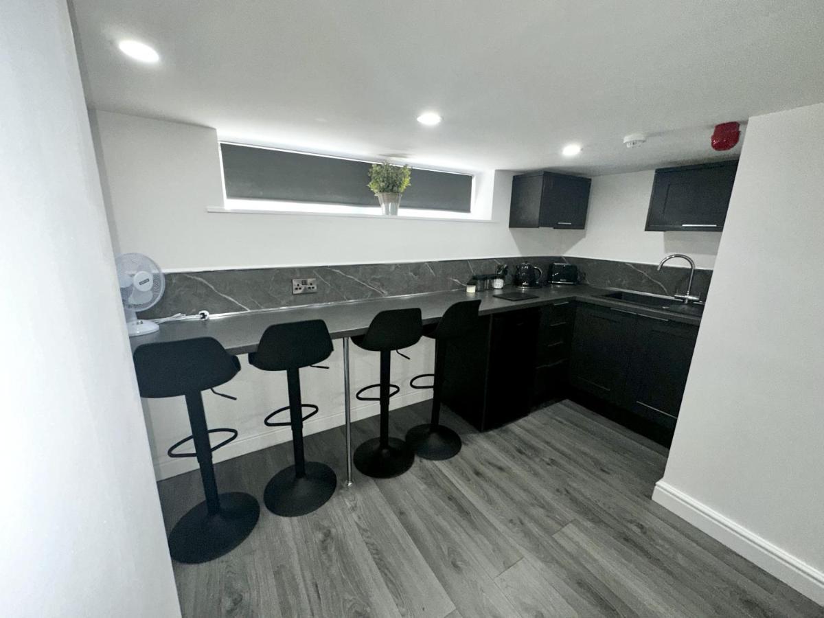 New Osborne Luxury Hottub And Jacuzzi Suites Blackpool Bagian luar foto