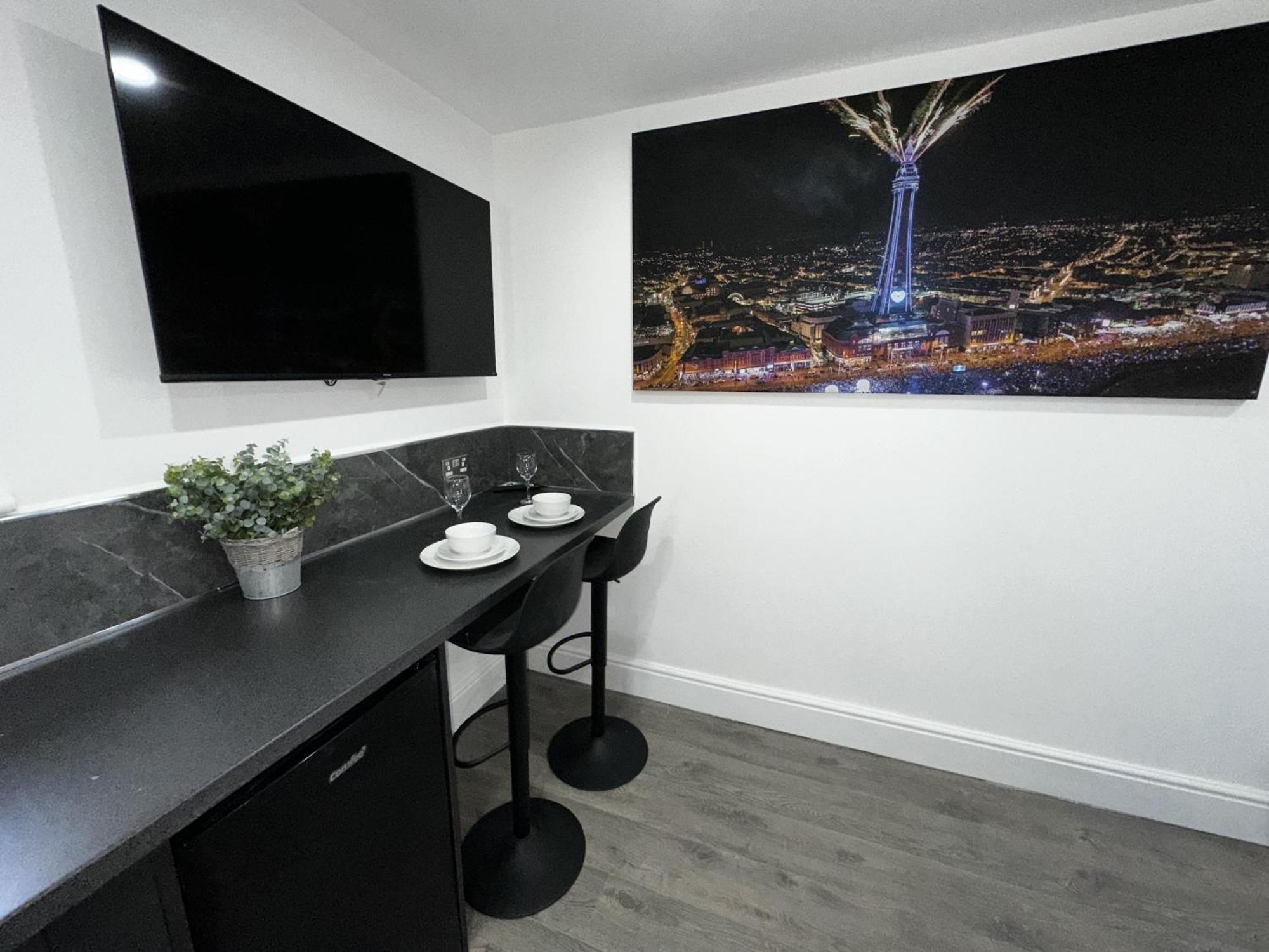 New Osborne Luxury Hottub And Jacuzzi Suites Blackpool Ruang foto